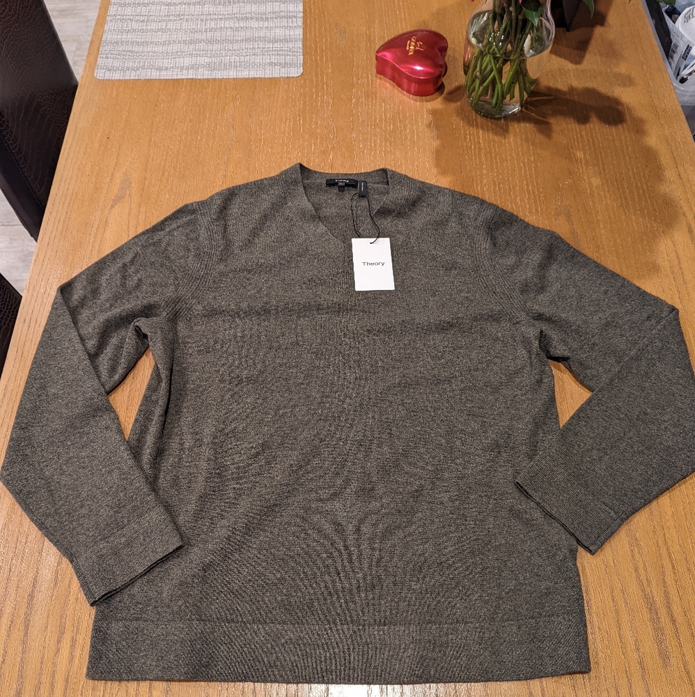 Theory Men's 100% Cashmere Sweater